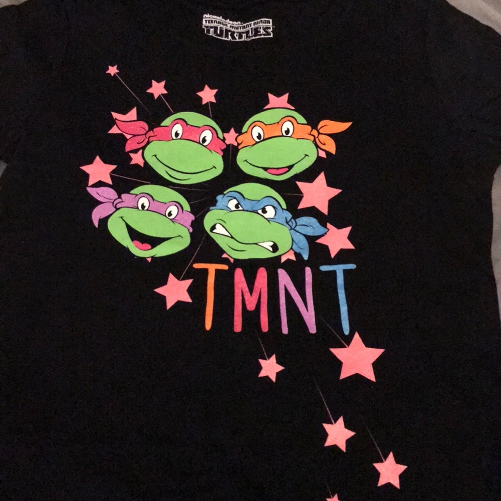 Medium Graphics Tee